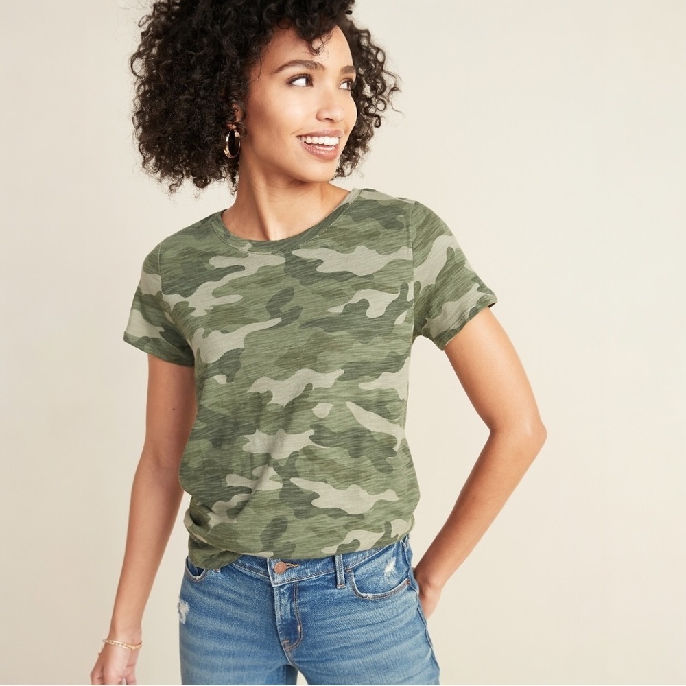 NWT Old Navy EveryWear Slub-Knit T-Shirt
